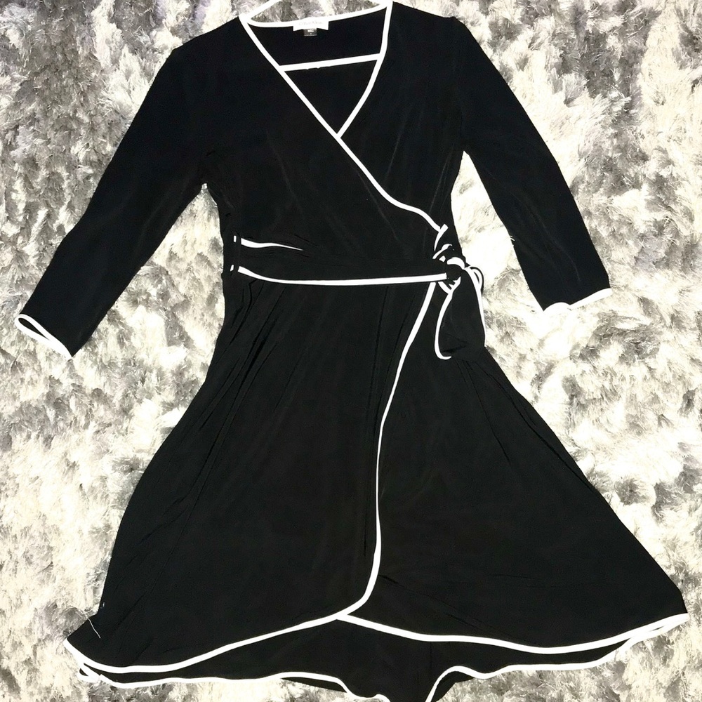 Classic Calvin Klein black and white wrap dress !